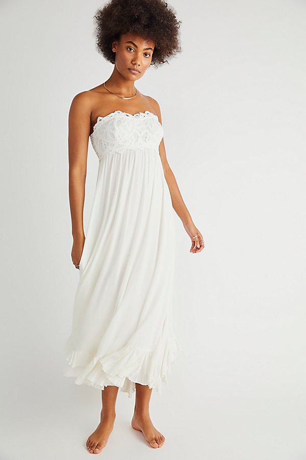 Adella Corset Maxi Dress In Ivory
