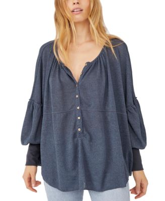 Marla Henley Top in Poppy Seed